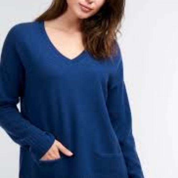 Black cashmere blend sweater - Picture 5 of 12